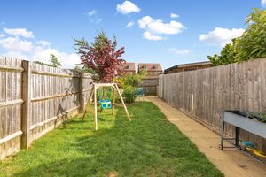 Pargeter Close Adderbury